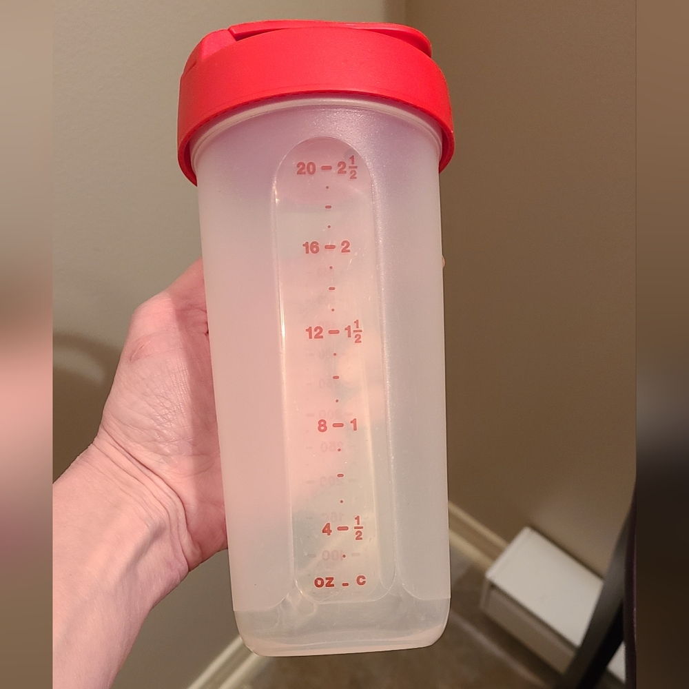 Tupperware All-In-One Shake - Picture 3 of 8